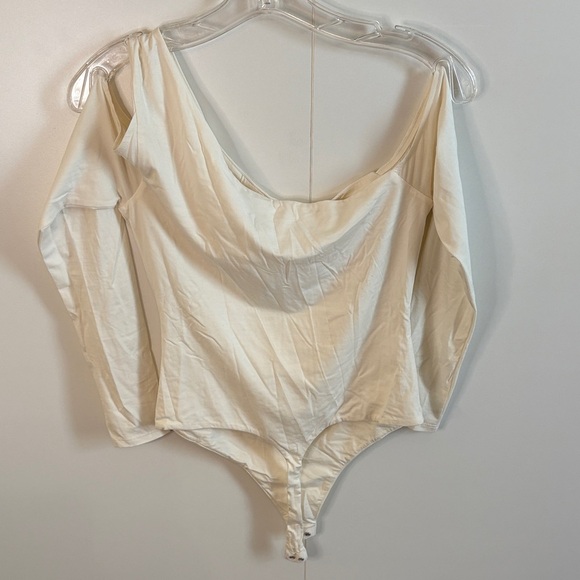 Lovers + Friends Cream One-Shoulder Bodysuit - Picture 3 of 3